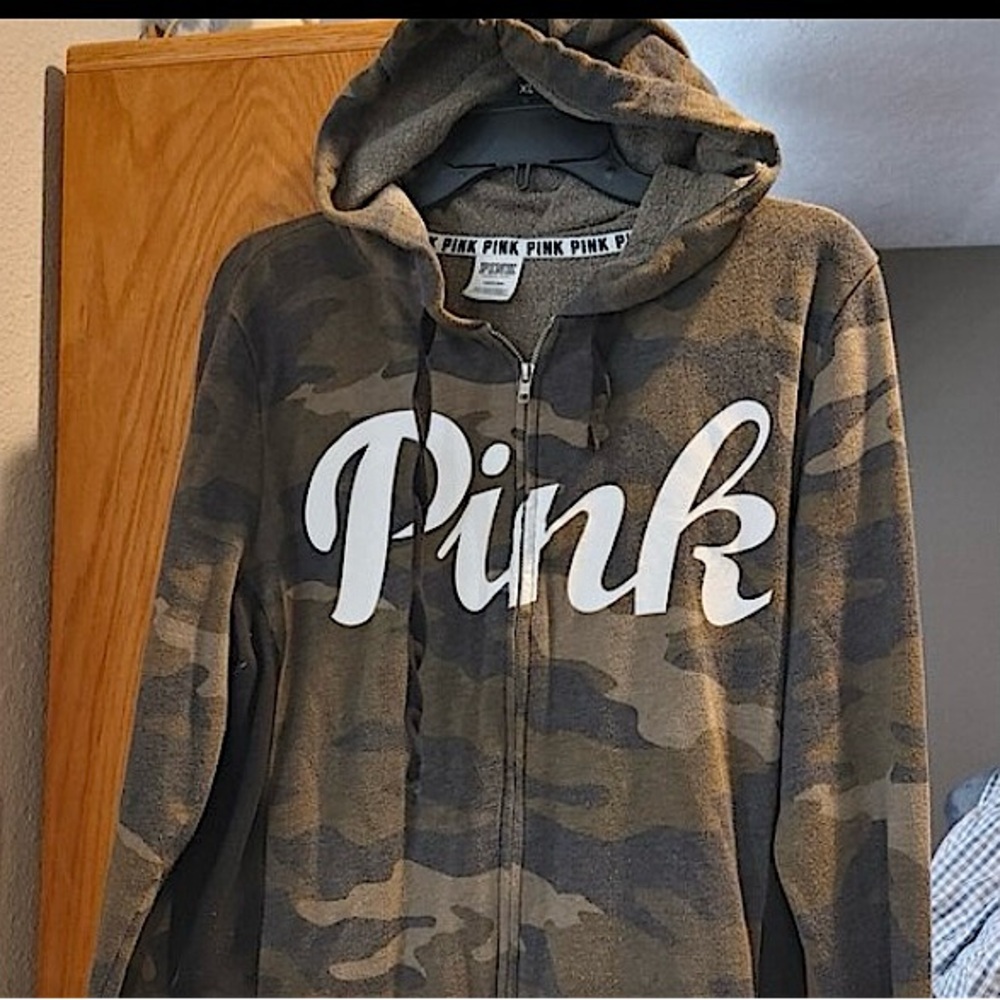 🌺PINK-VS-Camouflage Full Zip Hoodie🌺